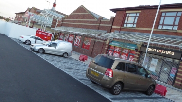 Market Walk shopping centre extension - hot topic